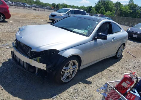 2014 Mercedes-Benz C 250 from USA, damaged, VIN WDDGJ4HB2EG199369